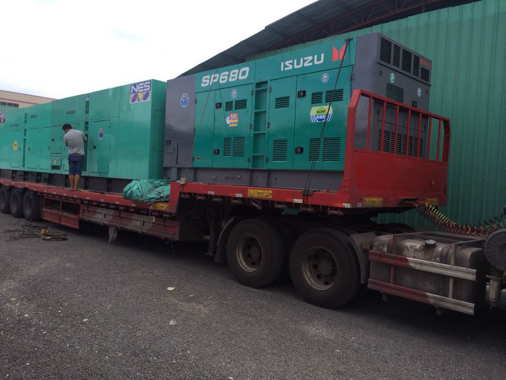 發電機裝車現場